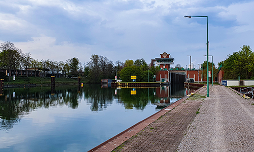 Schleusen und Wasserwege